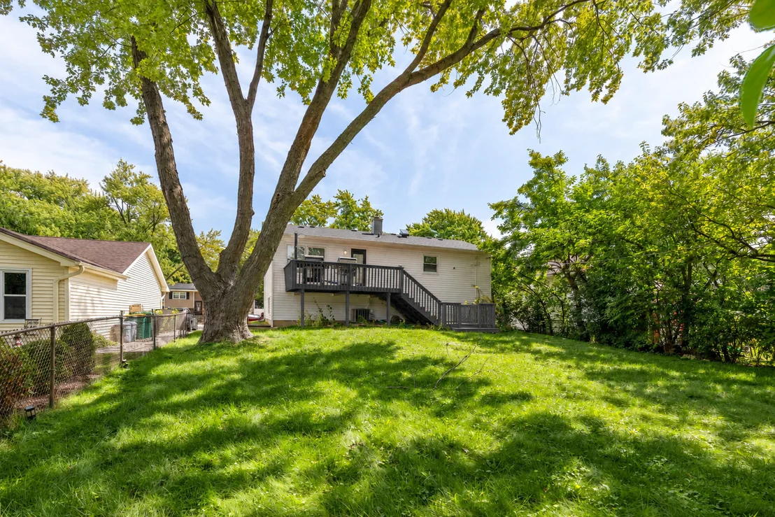 Photo of 690 Macarthur Drive