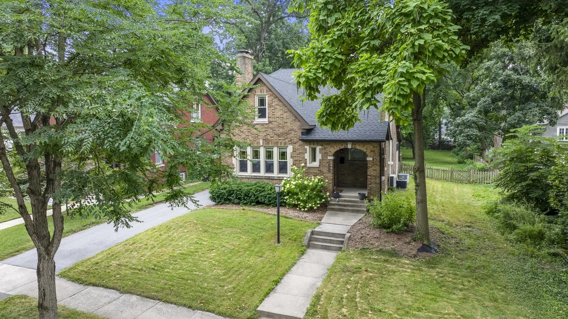 Photo of 1739 Cedar Road