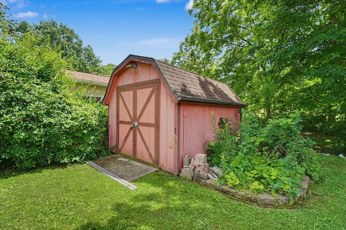 Photo of 304 Cherokee Drive