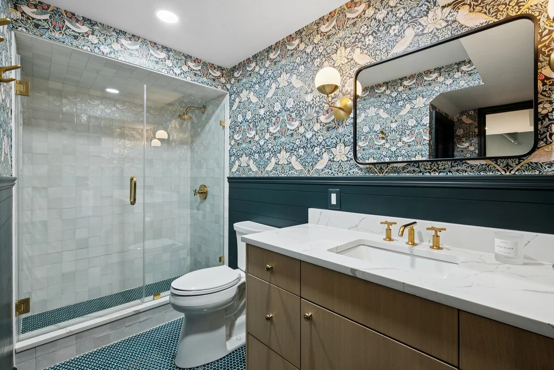 Photo of 1225 W Deerpath Road