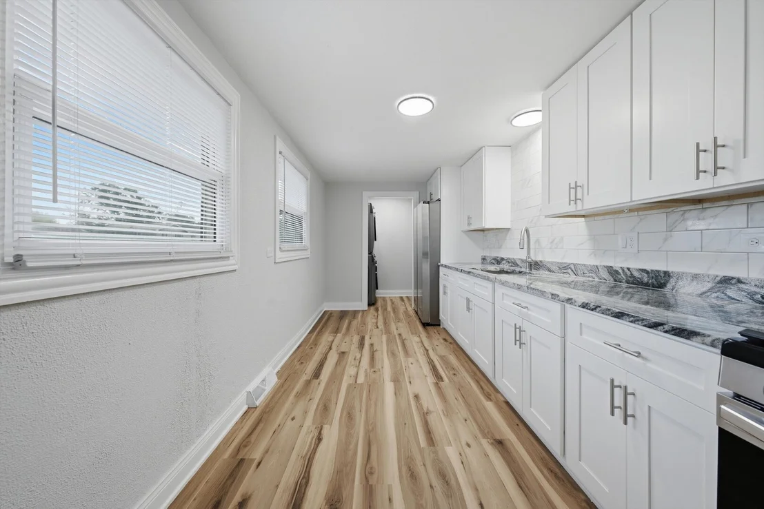 Photo of 16548 Paulina Street