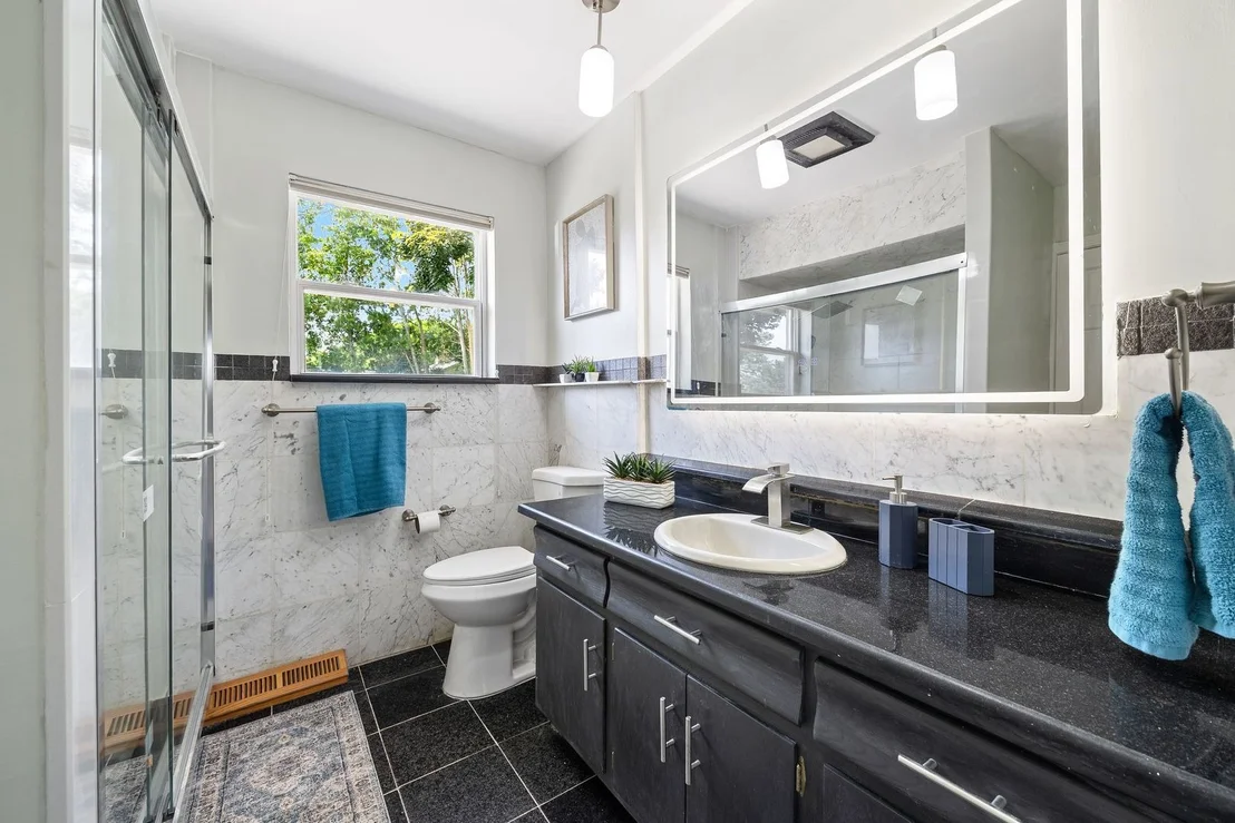 Photo of 564 W Harrison Road