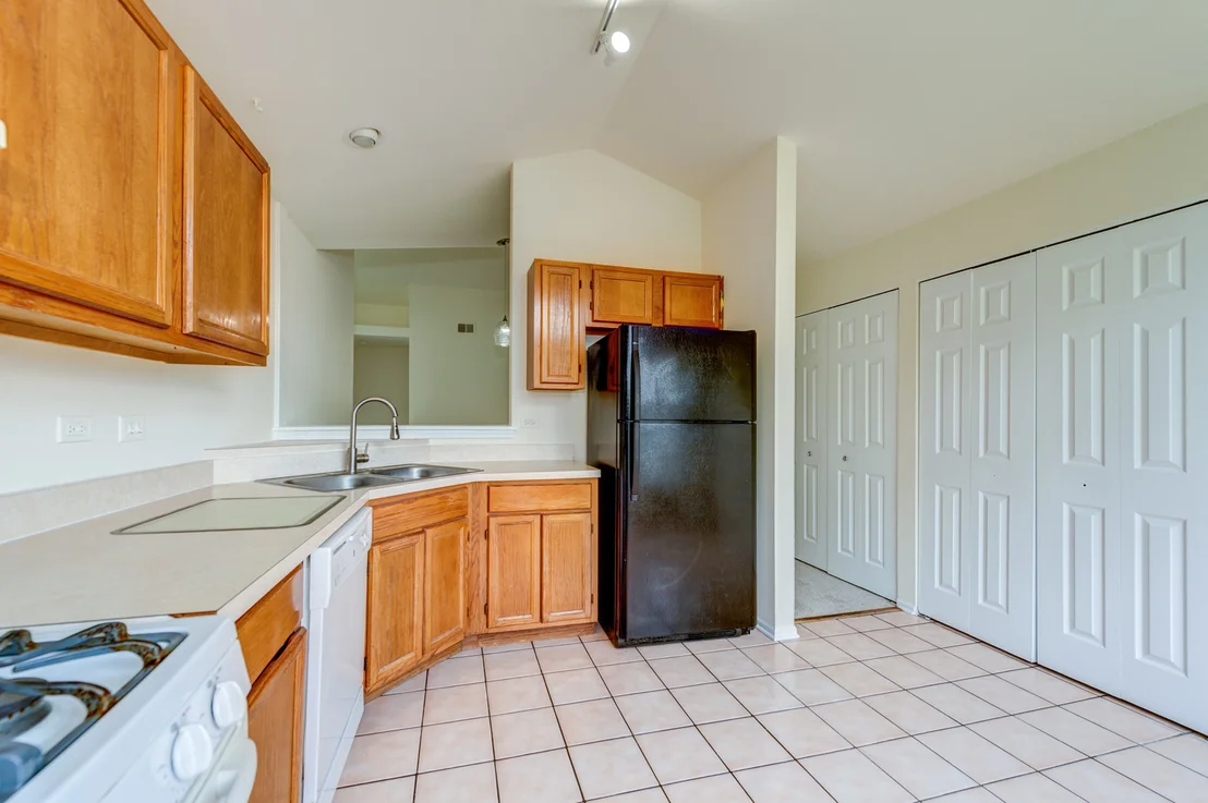 Photo of Unit 2 at 338 Ashford Circle