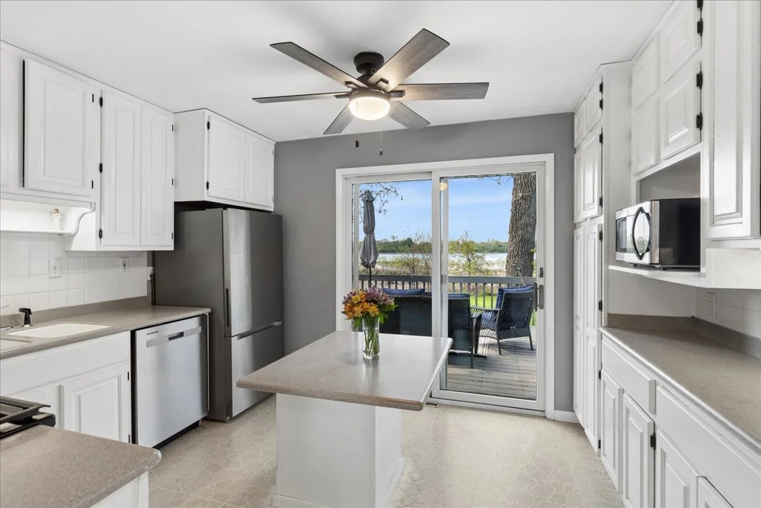 Photo of 1806 Hazelwood Drive