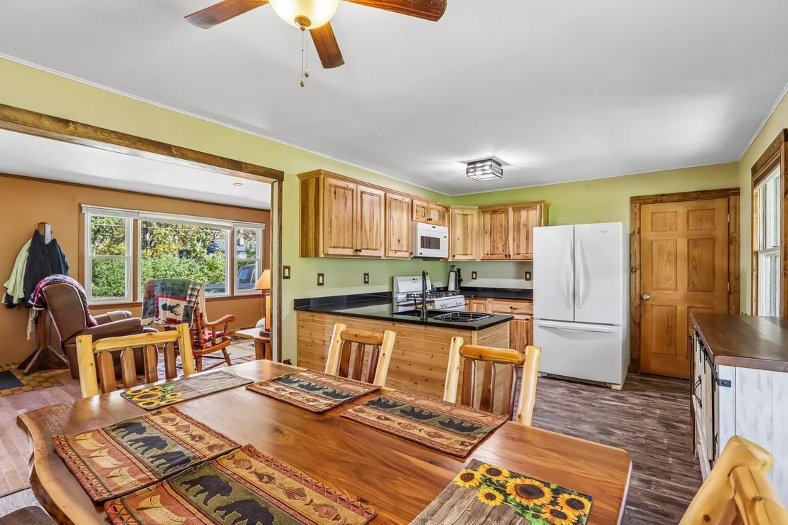 Photo of 1825 Esch Road