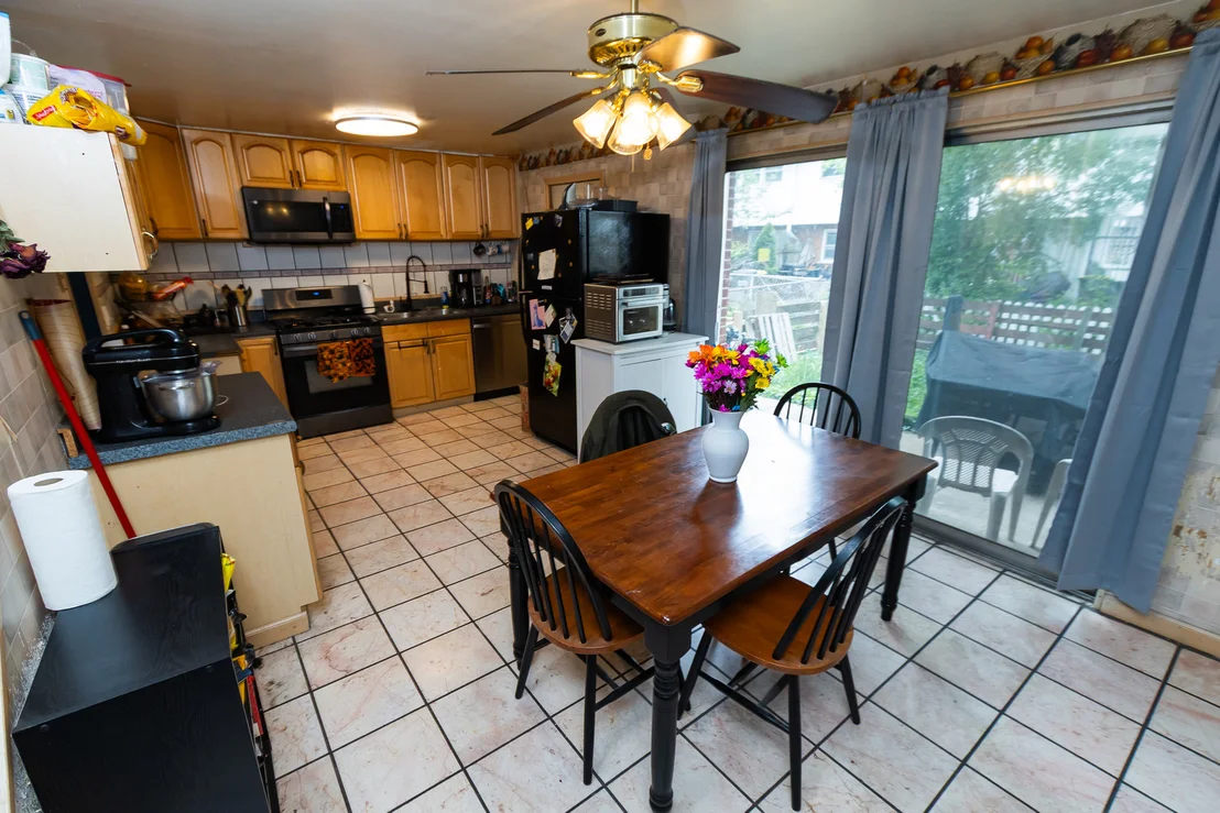 Photo of Unit D at 8810 Robin Drive