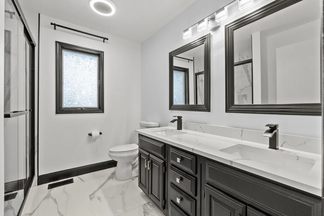 Photo of 18118 Whitman Lane