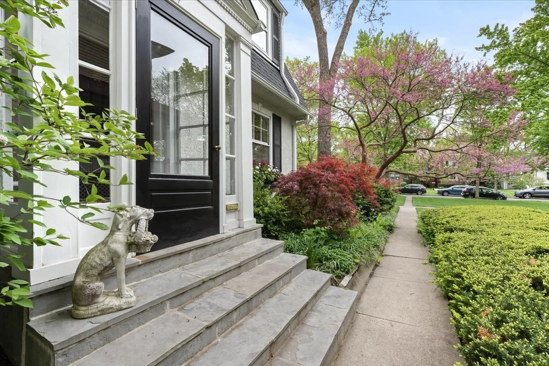 Photo of 2311 Park Place