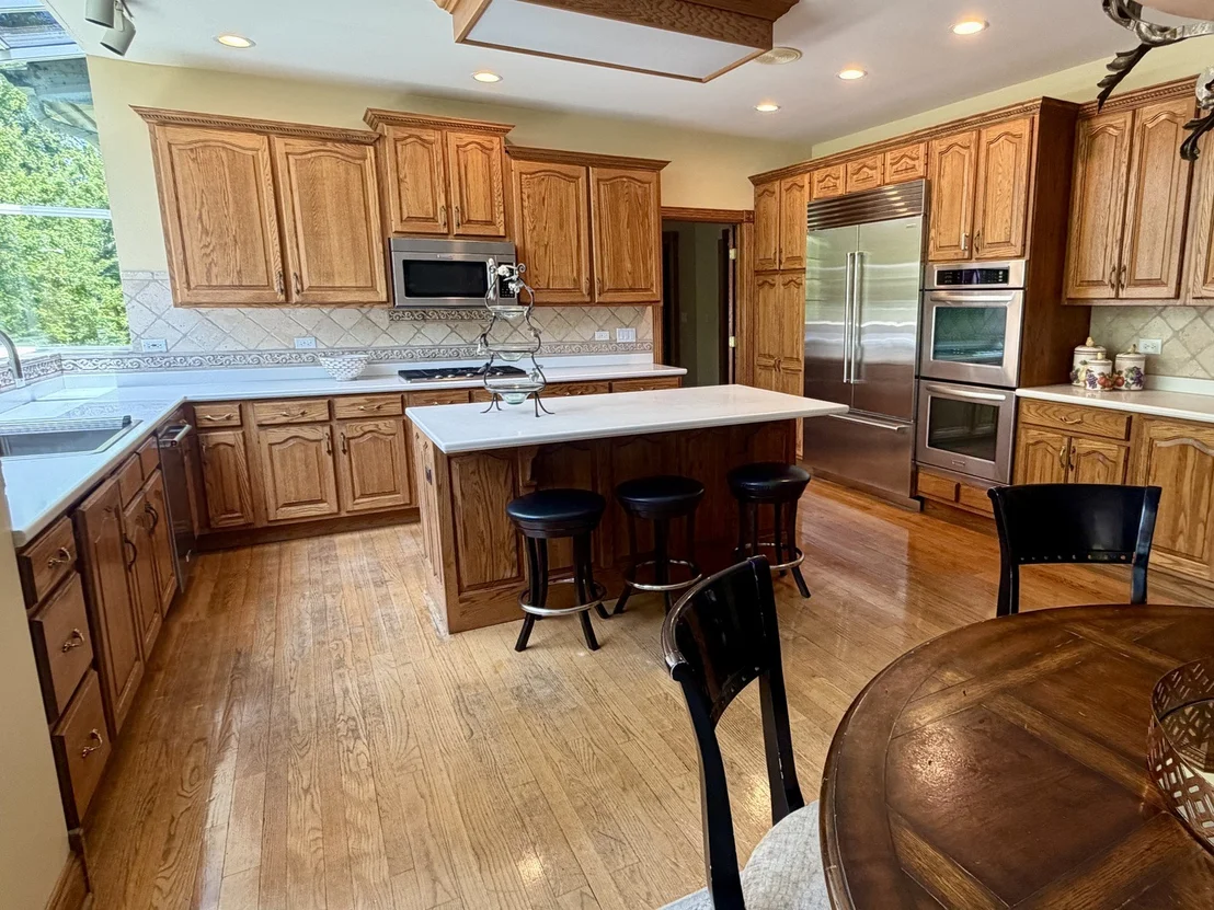Photo of 17N656 Adams Drive