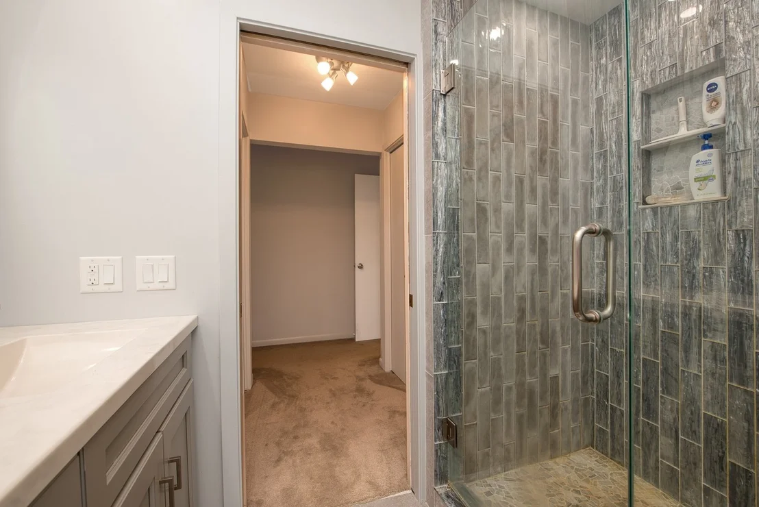 Photo of 1196 Nottingham Lane