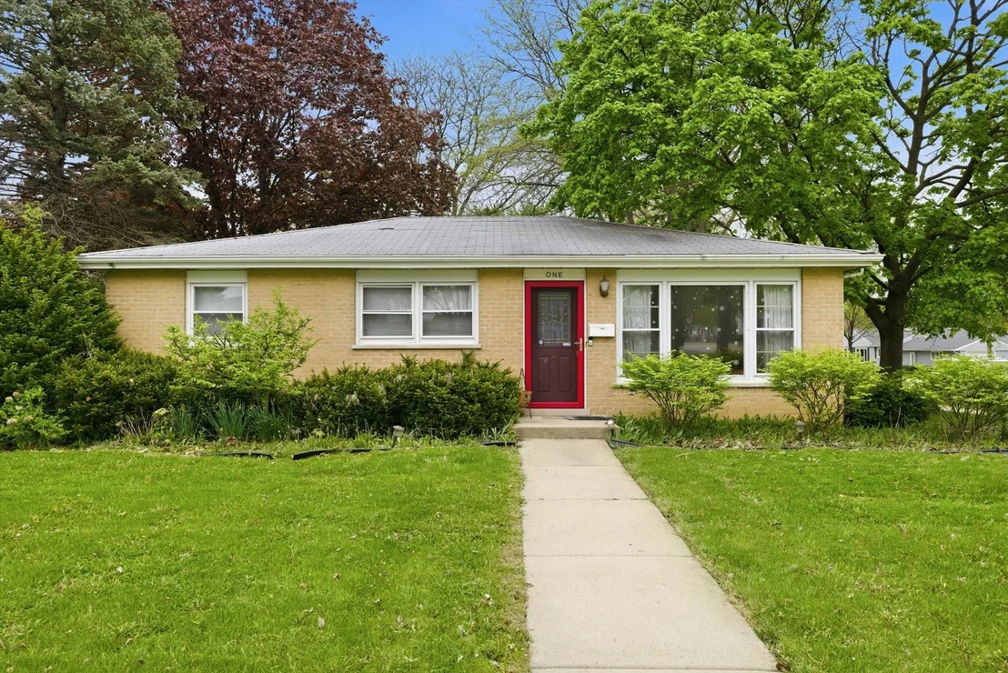 Photo of 1 N EDWARD Street