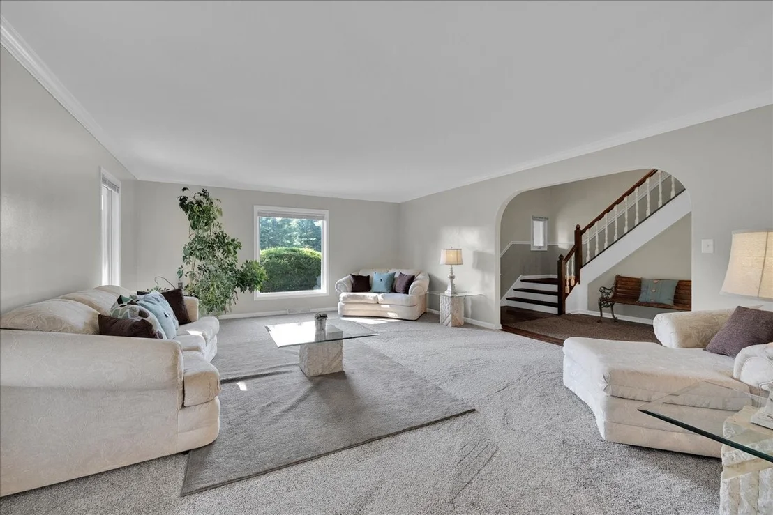 Photo of 41W210 Mare Lane