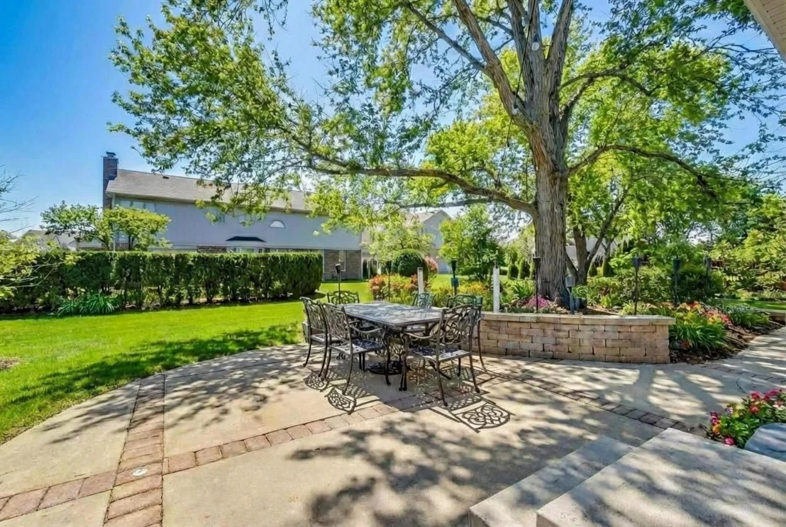 Photo of 829 Heatherstone Drive