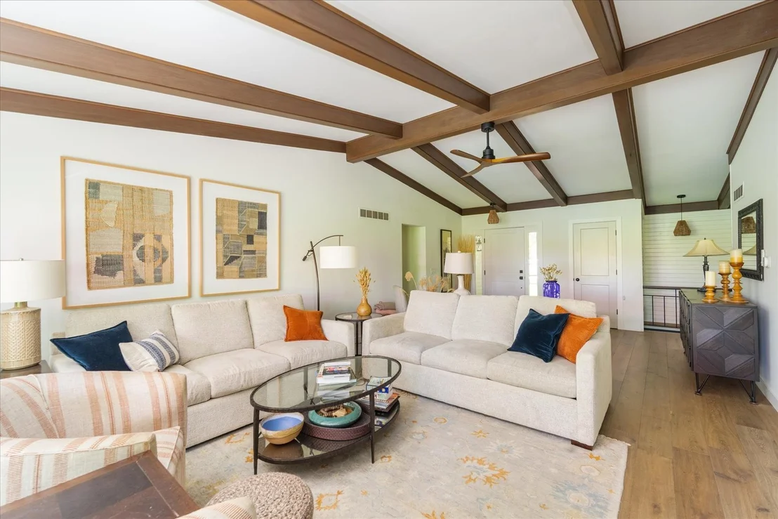 Photo of 1127 Loganberry Lane