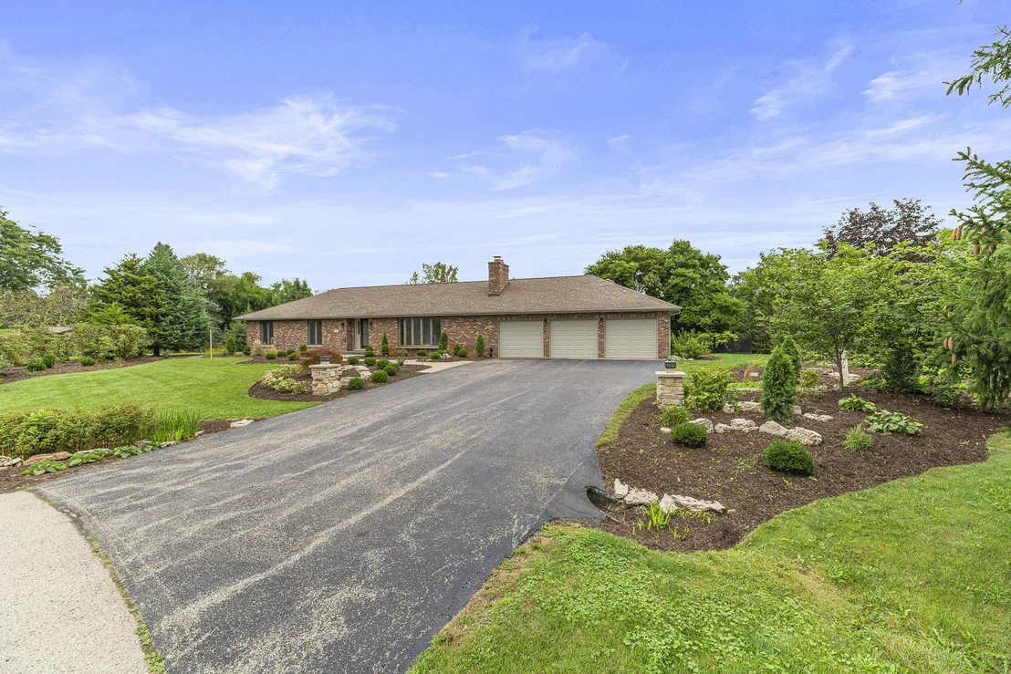 Photo of 412 Bramble Lane