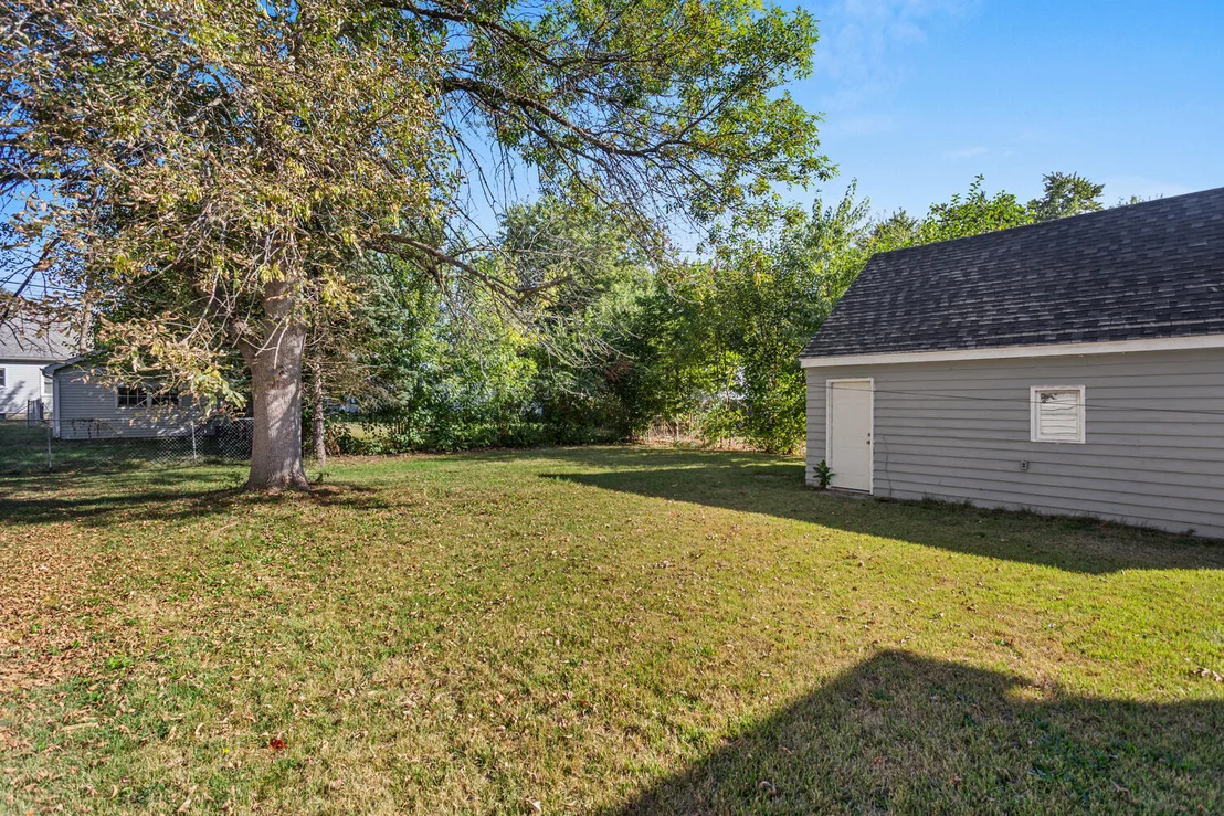 Photo of 3116 Oak Avenue