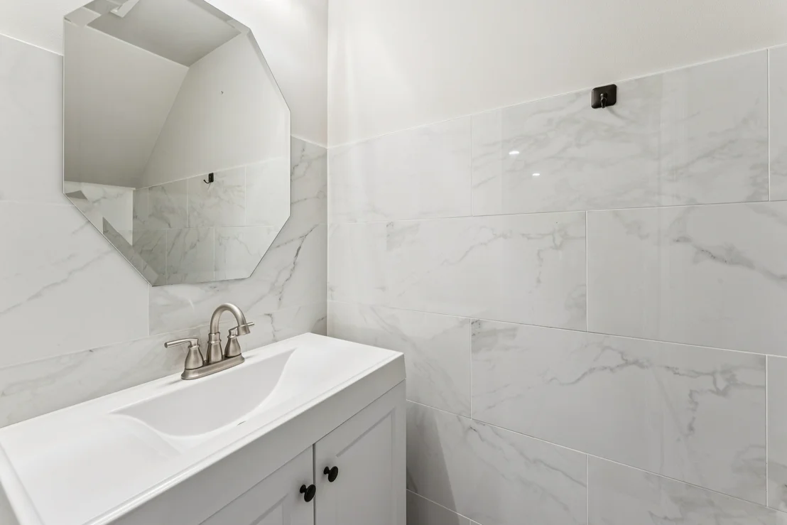 Photo of 464 Valentine Way