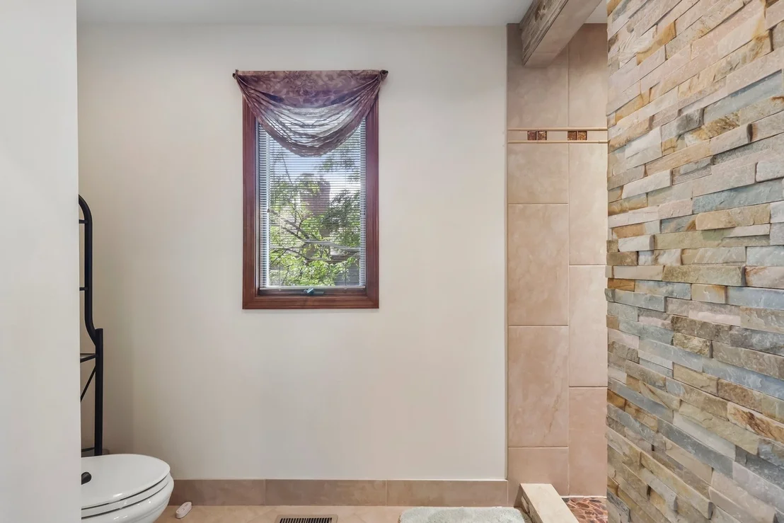 Photo of 1504 Greenlake Drive