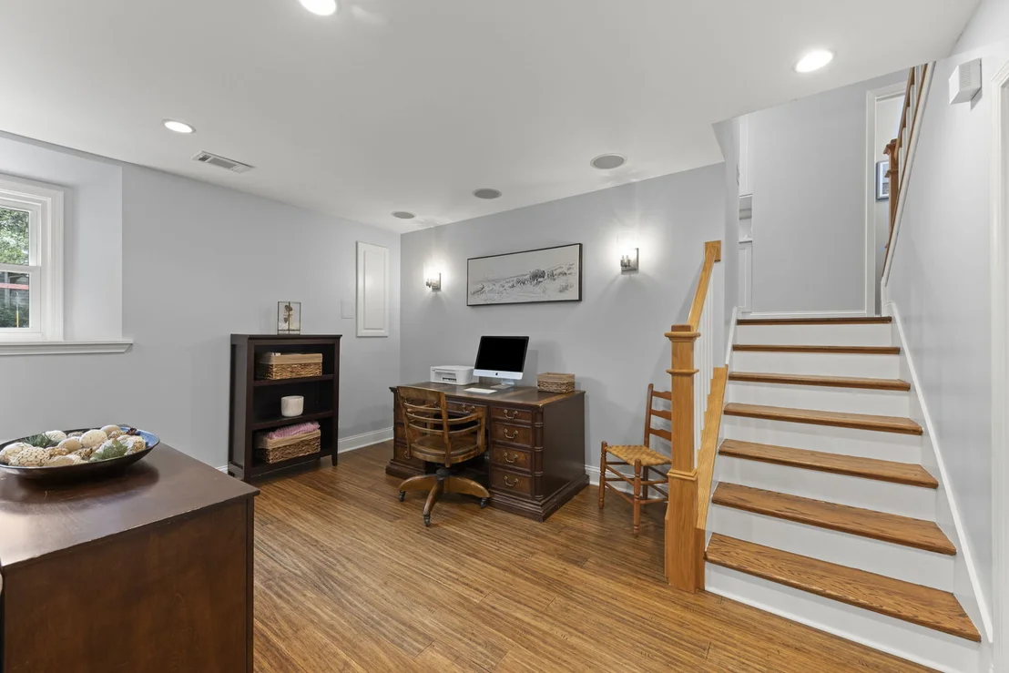 Photo of 3N149 Lynn Drive
