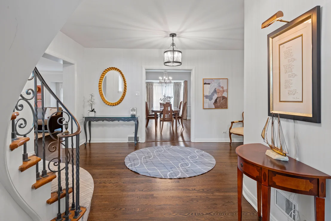 Photo of 1339 Forest Avenue