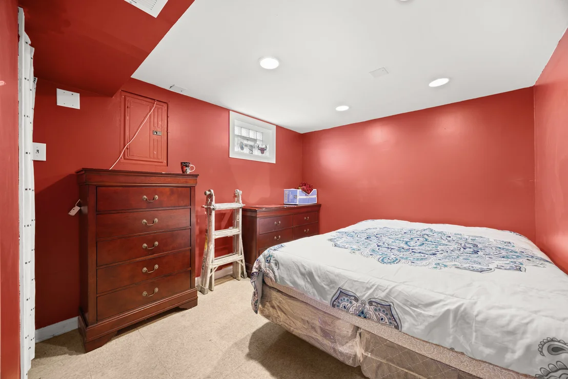 Photo of 57 W 78th Place