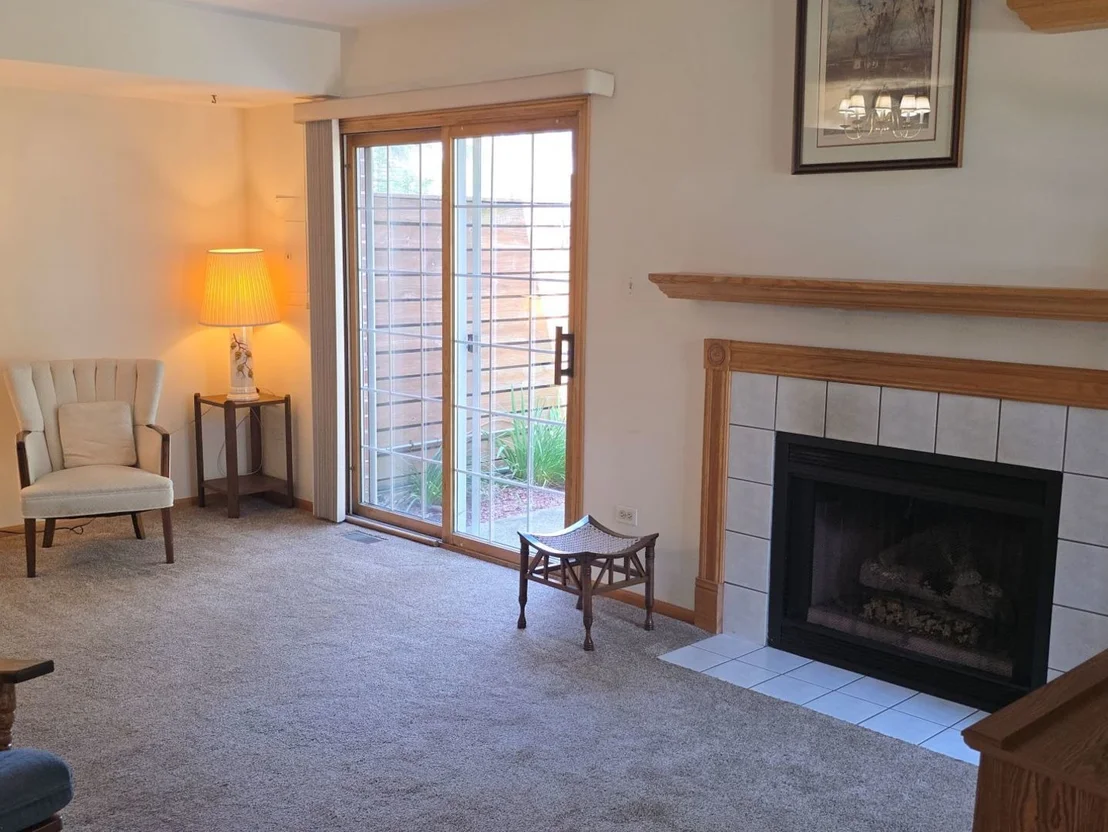 Photo of 19860 LAKEVIEW Way