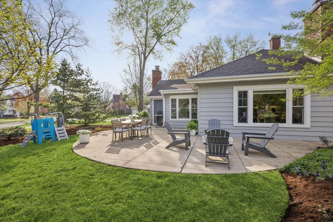 Photo of 258 Crest Road
