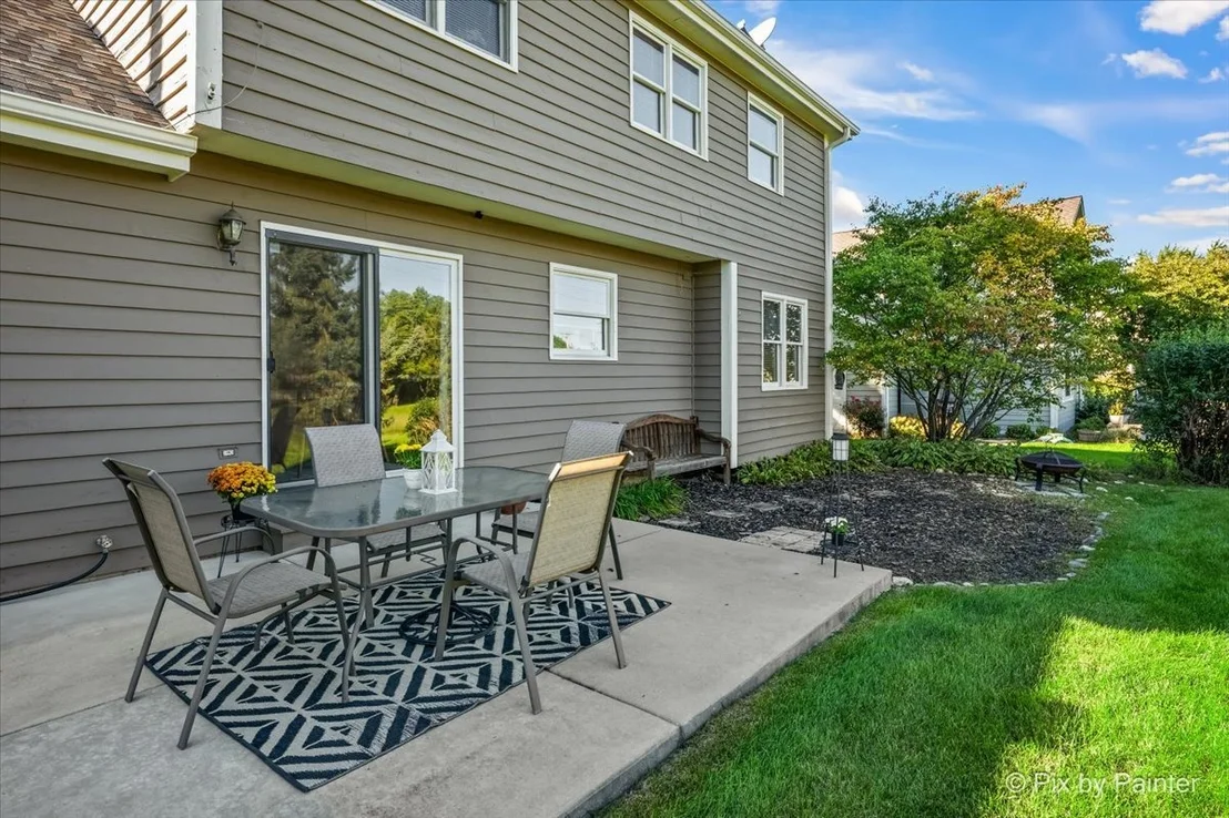 Photo of 765 Crest Drive