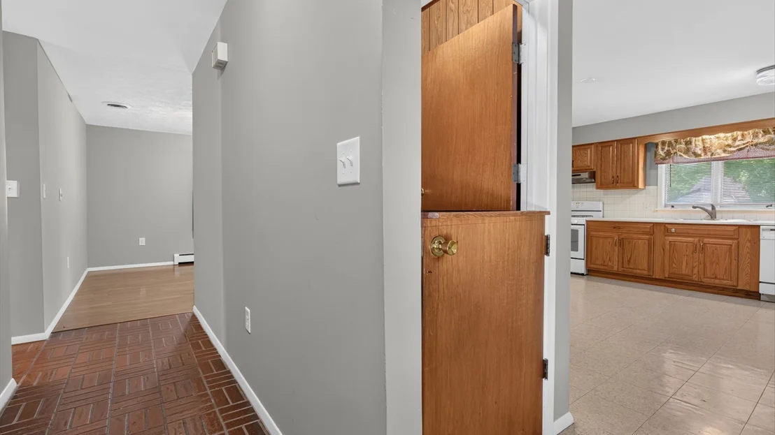 Photo of 305 Centennial Avenue
