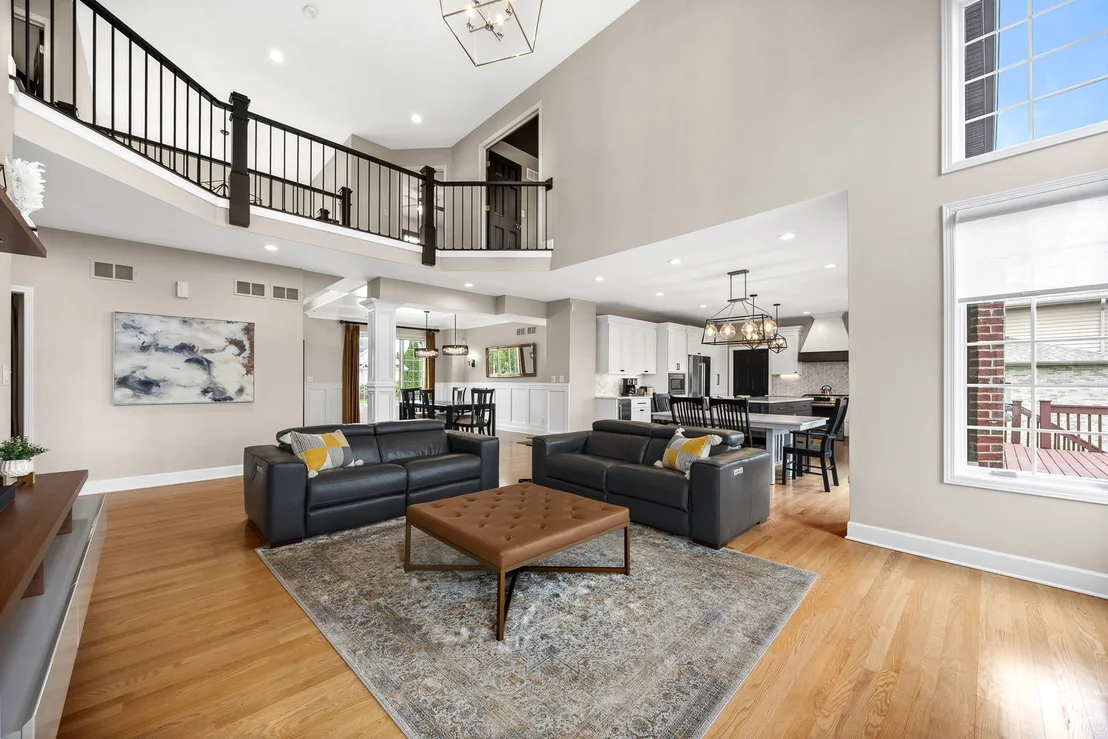 Photo of 1045 Hilltop Drive