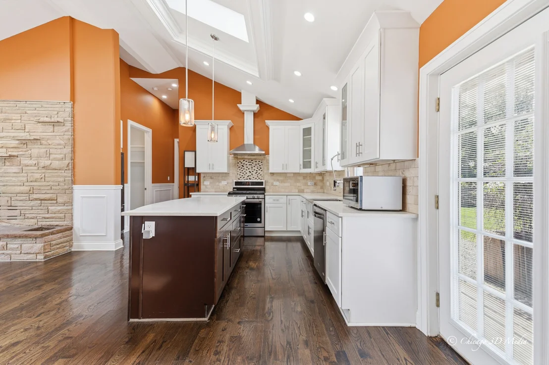Photo of 95 E Thacker Street