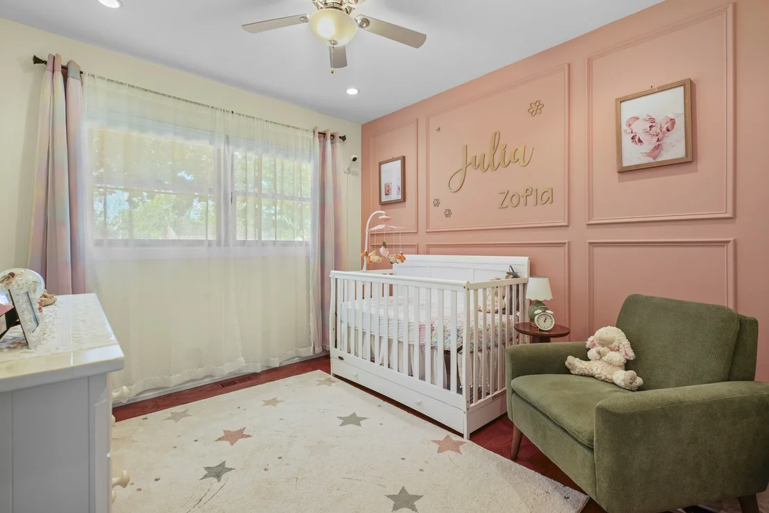 Photo of 421 Vassar Lane