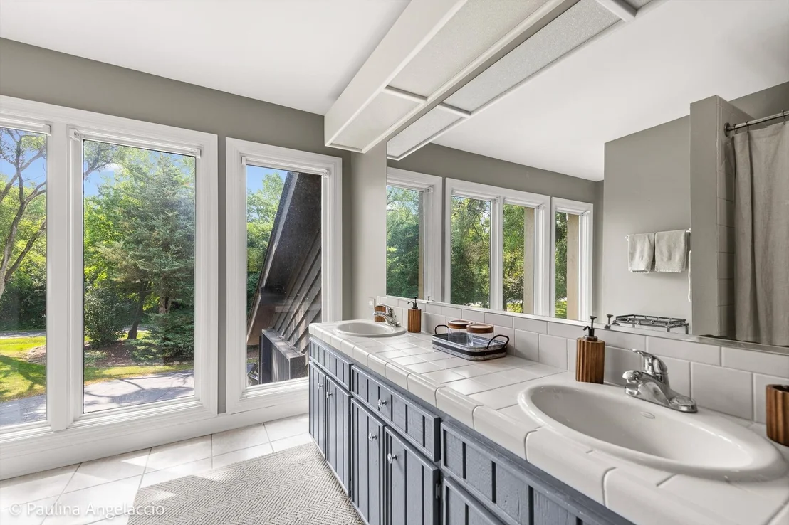 Photo of 255 Indian Trail Road