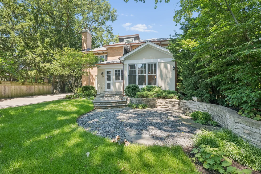 Photo of 1192 Chatfield Road