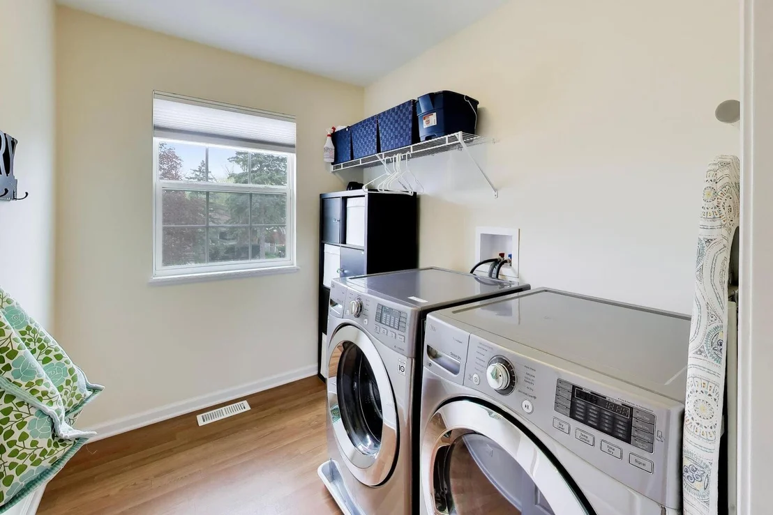 Photo of 1331 Avery Avenue