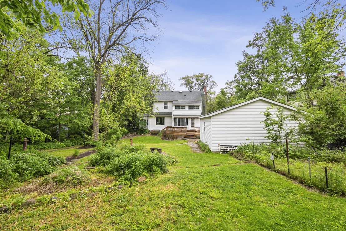 Photo of 2114 Cedar Road