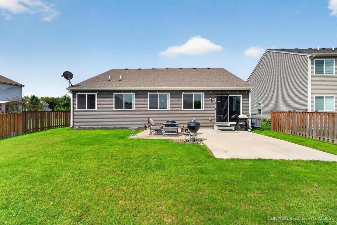 Photo of 1002 Chestnut Drive