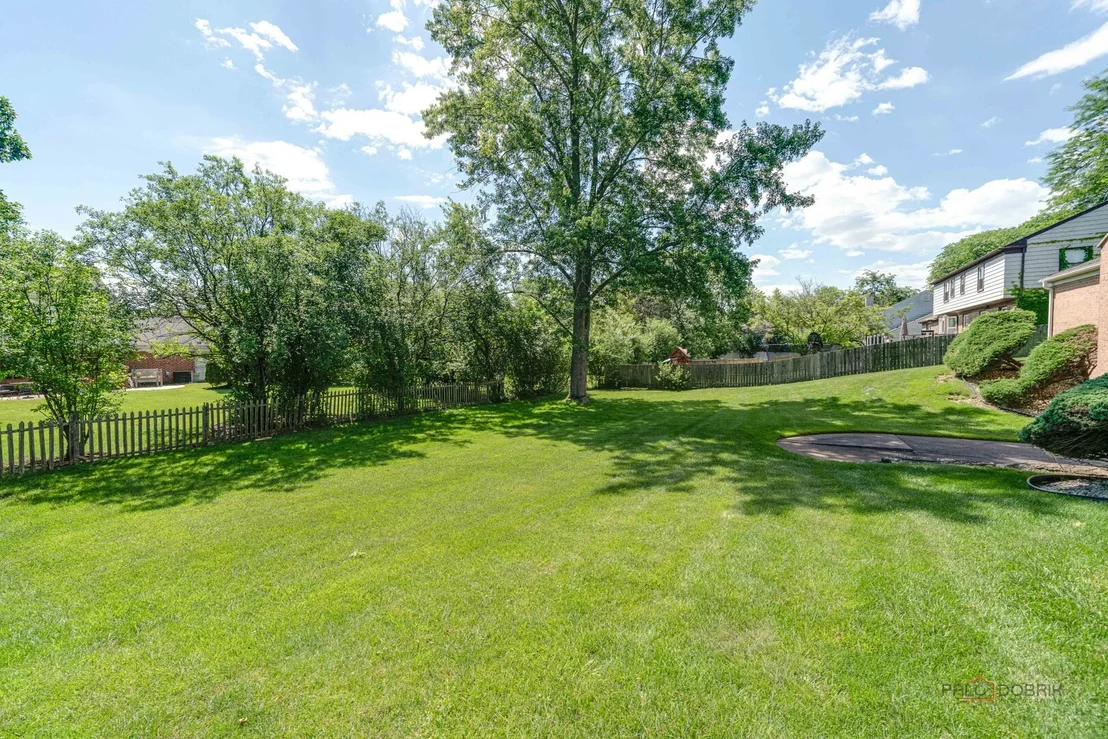 Photo of 255 Lee Road