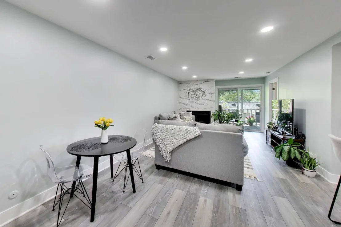 Photo of Unit 21 at 1520 Stonebridge Trail