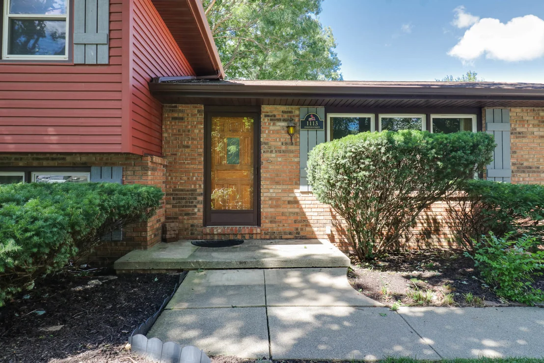Photo of 1113 Andover Street