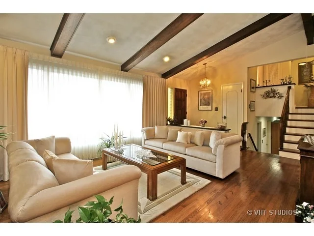Photo of 629 Ambleside Drive