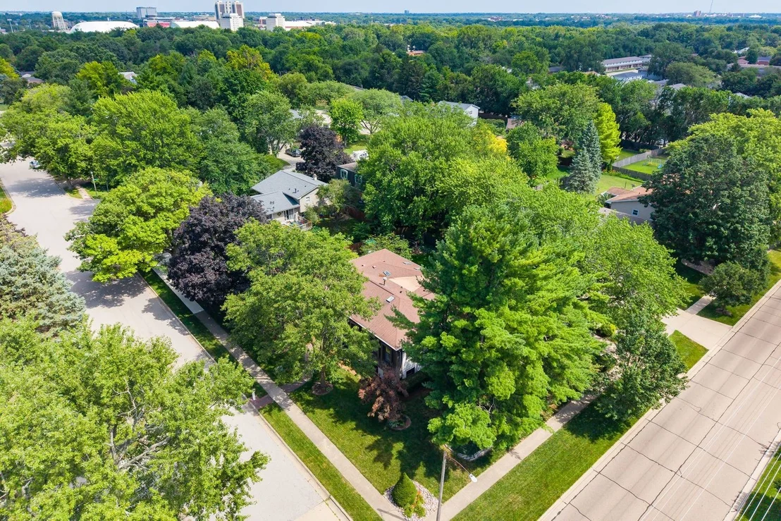 Photo of 1023 Barton Drive