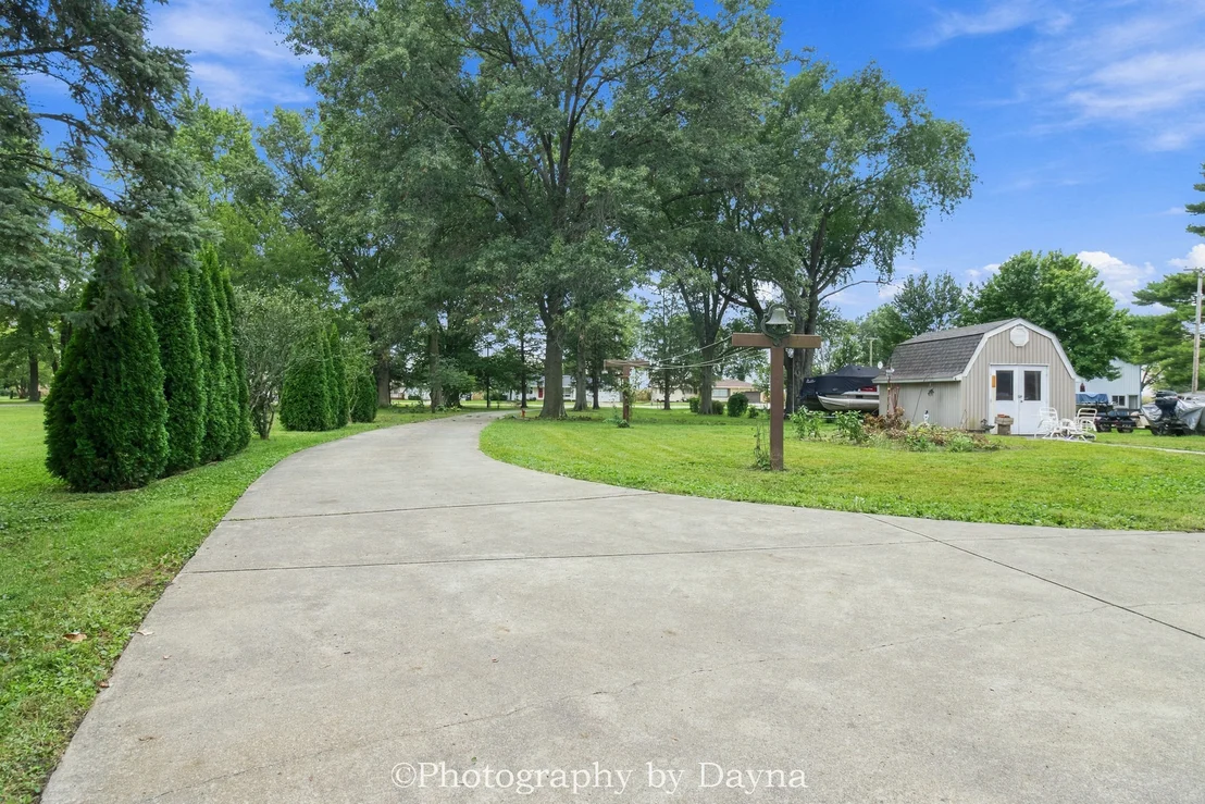 Photo of 2833 River Road