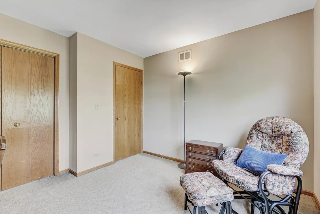 Photo of 4261 Oak Knoll Lane