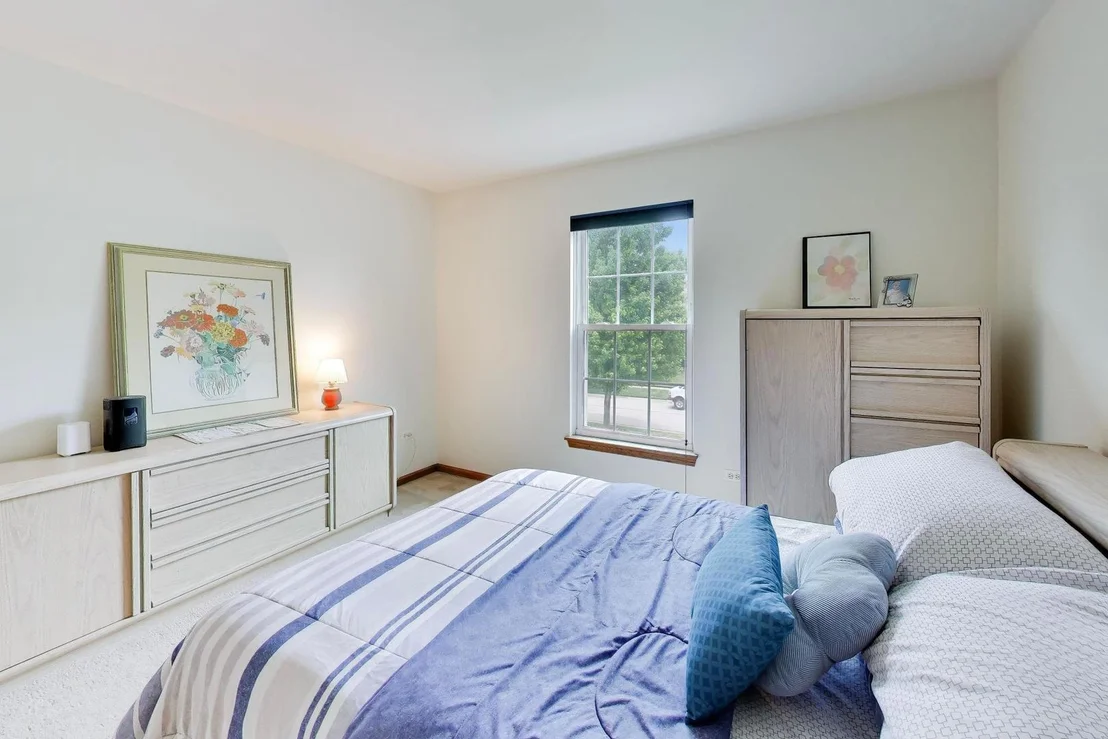 Photo of 435 Oak Grove Circle