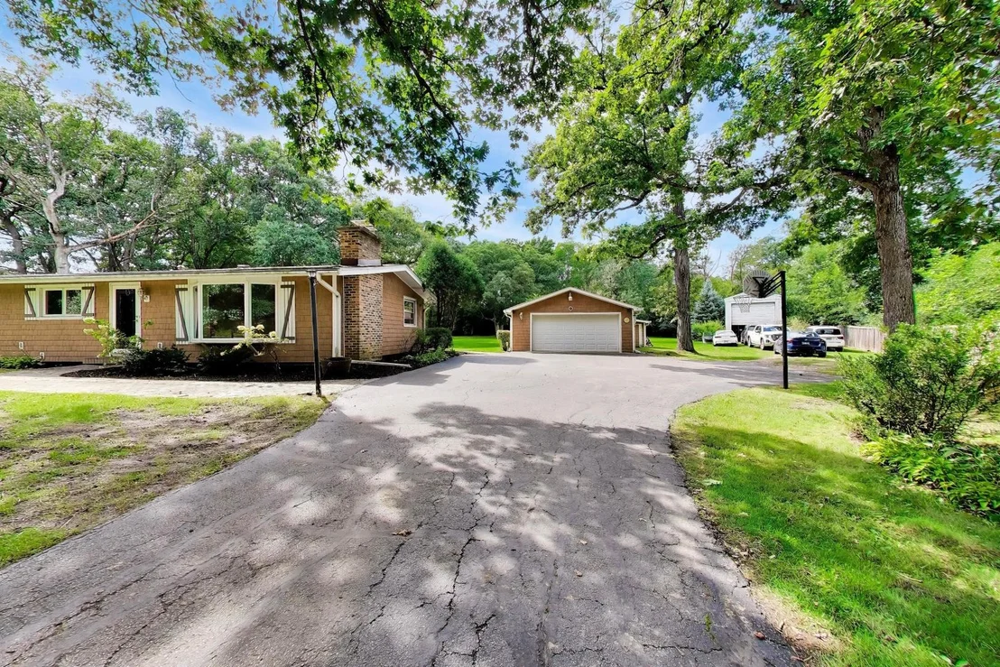 Photo of 26980 N Fairfield Road
