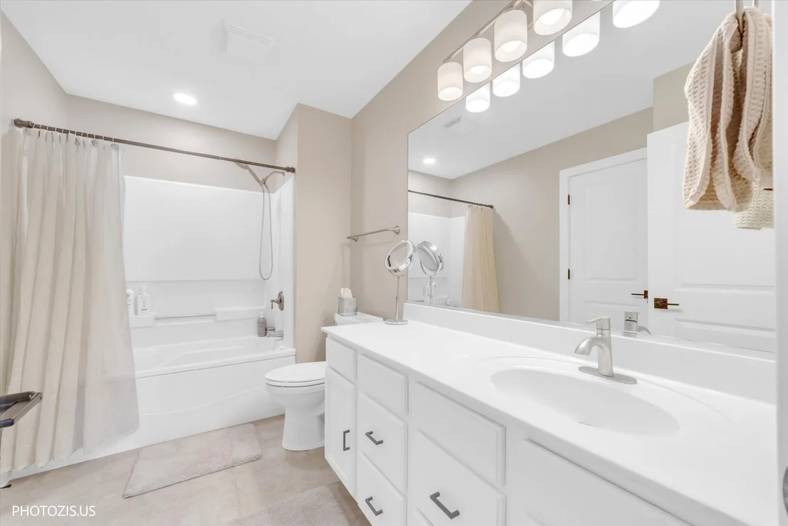 Photo of 1331 Acorn Drive