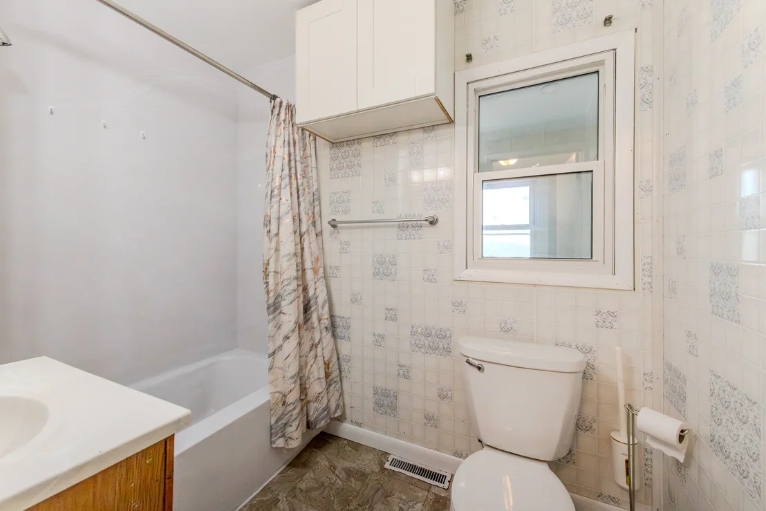 Photo of 236 W Johnson Street