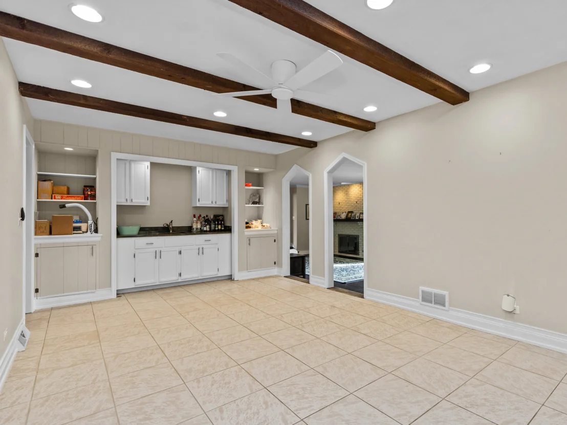 Photo of 155 Helm Road