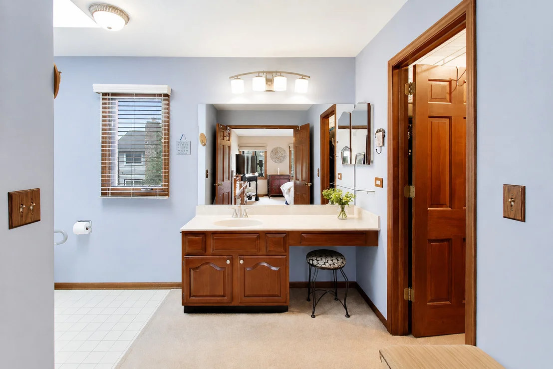Photo of 1265 N Scarlet Drive